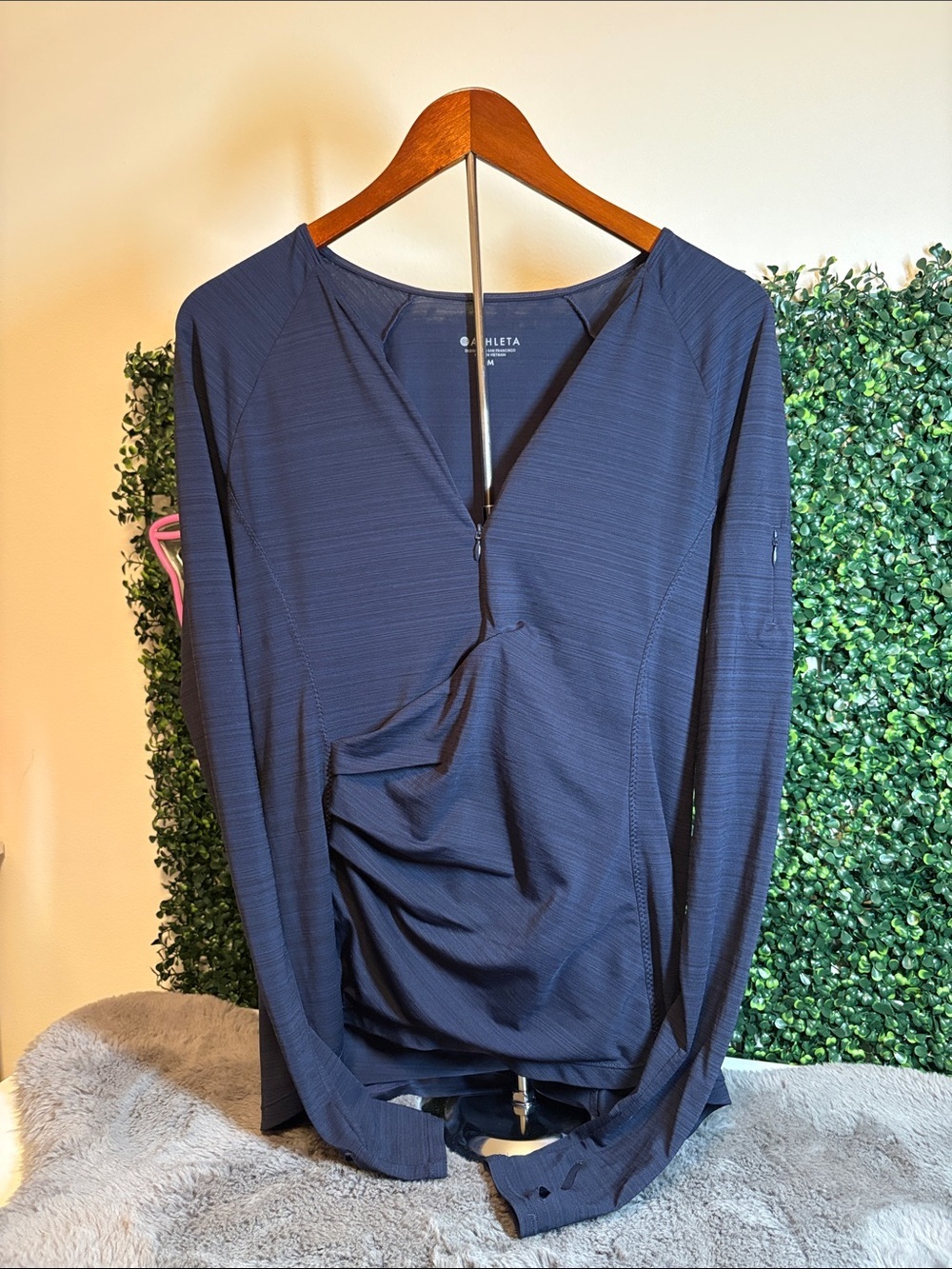 Athleta Navy Half-Zip Long-Sleeve Athletic Top Size Medium